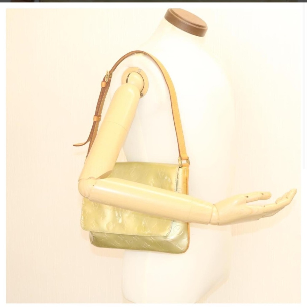 LOUIS VUITTON Vernis Thompson Street Shoulder Bag - Picture 11 of 11